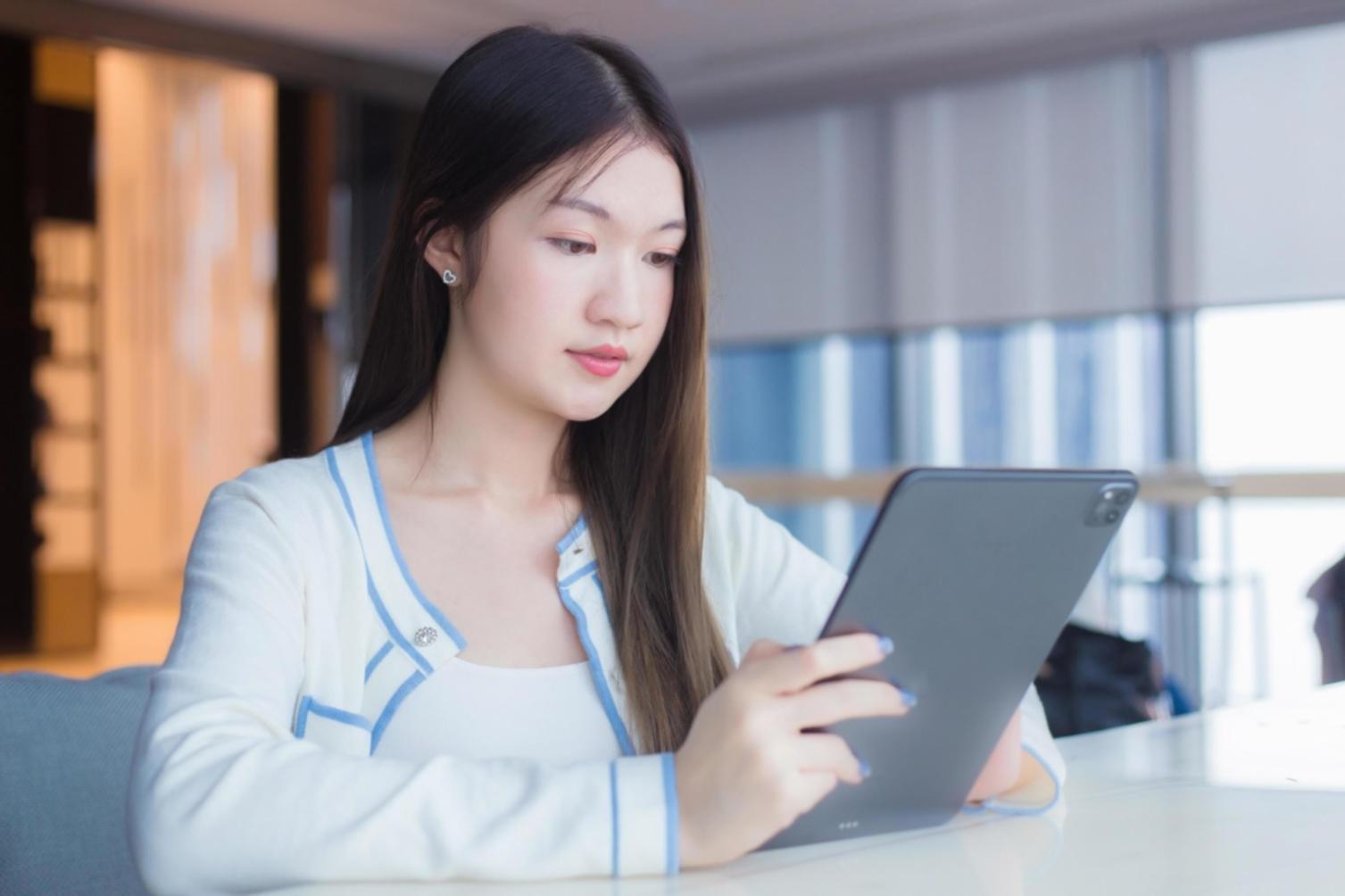 Personal budgeting tools and financial planning materials